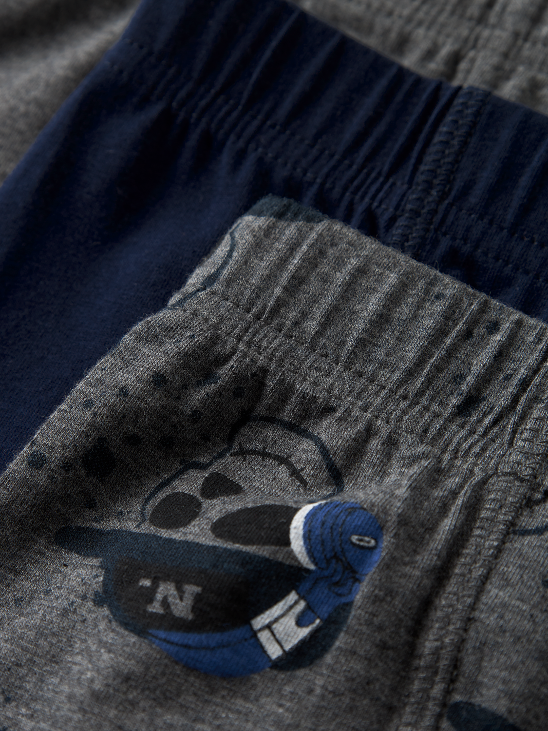 model_shot-front_full